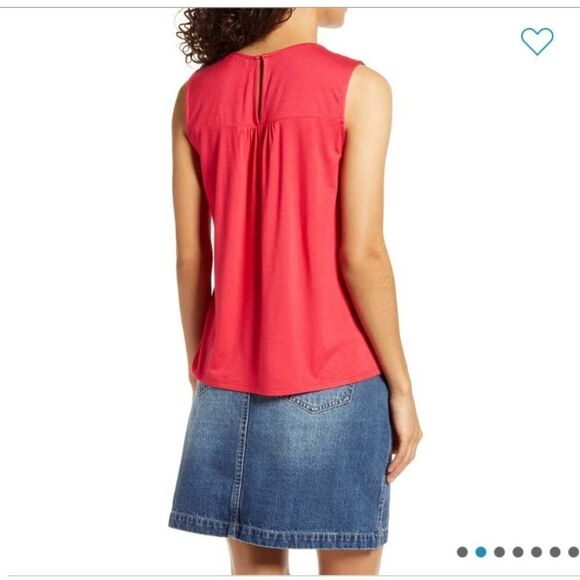 NWT Gibson Red or Blue Floral Yoke Tops - Picture 12 of 16